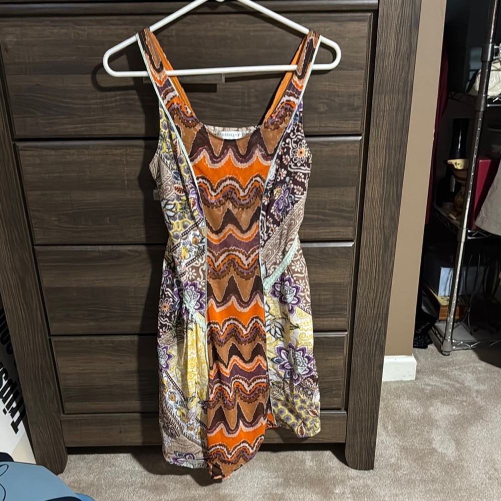 Vibrant Sleeveless Dress with Multicolor Pattern